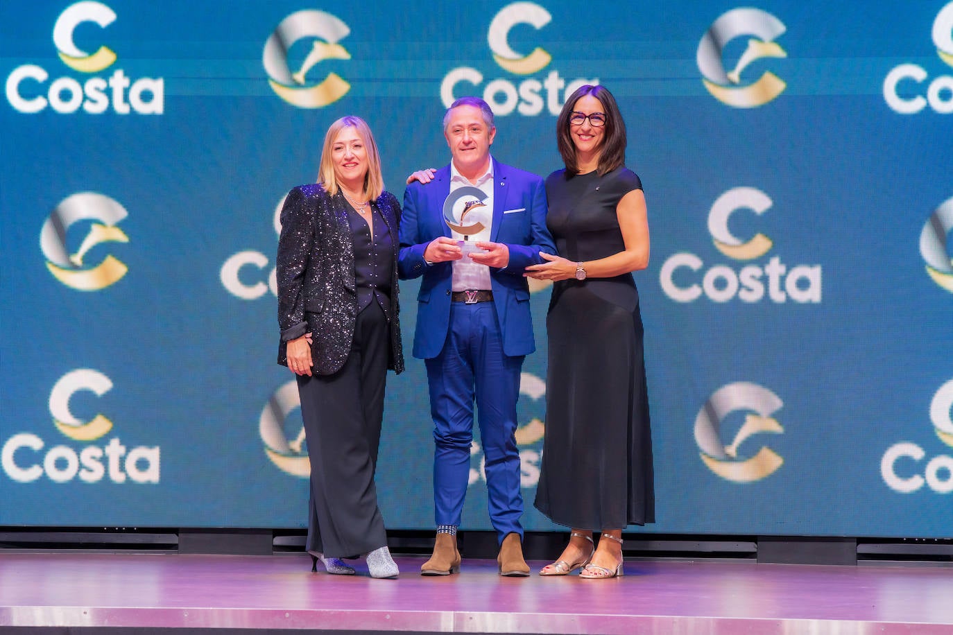 Viajes Incavisa, reconocida como una de las mejores del mundo en los premios 'Protagonistas del Mar'