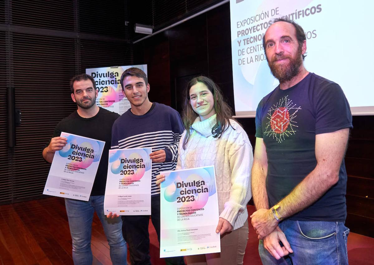 Imagen secundaria 1 - La entrega de premios clausura Divulgaciencia