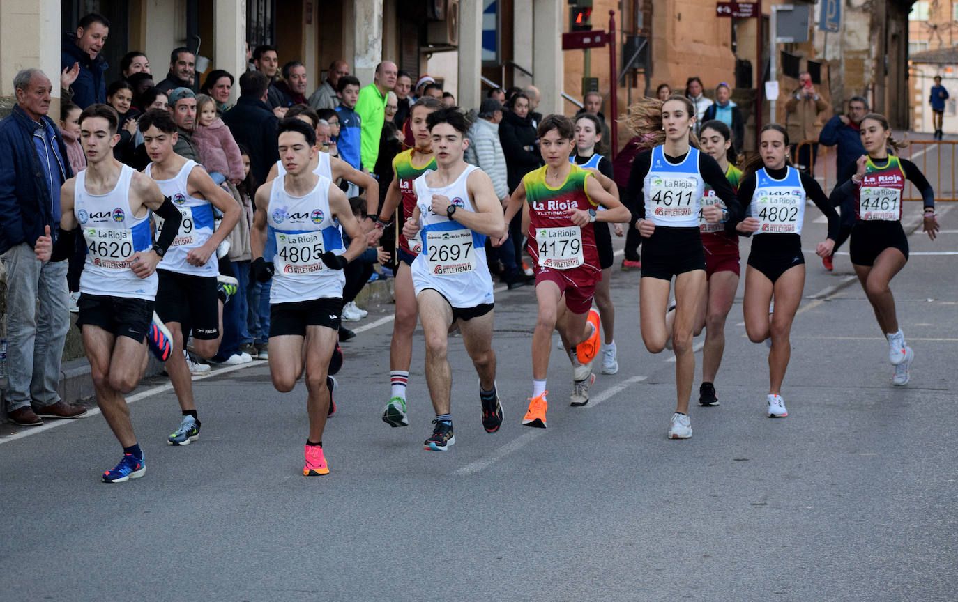 Las imágenes de la carrera popular Virgen de la Esperanza disputada en Cenicero