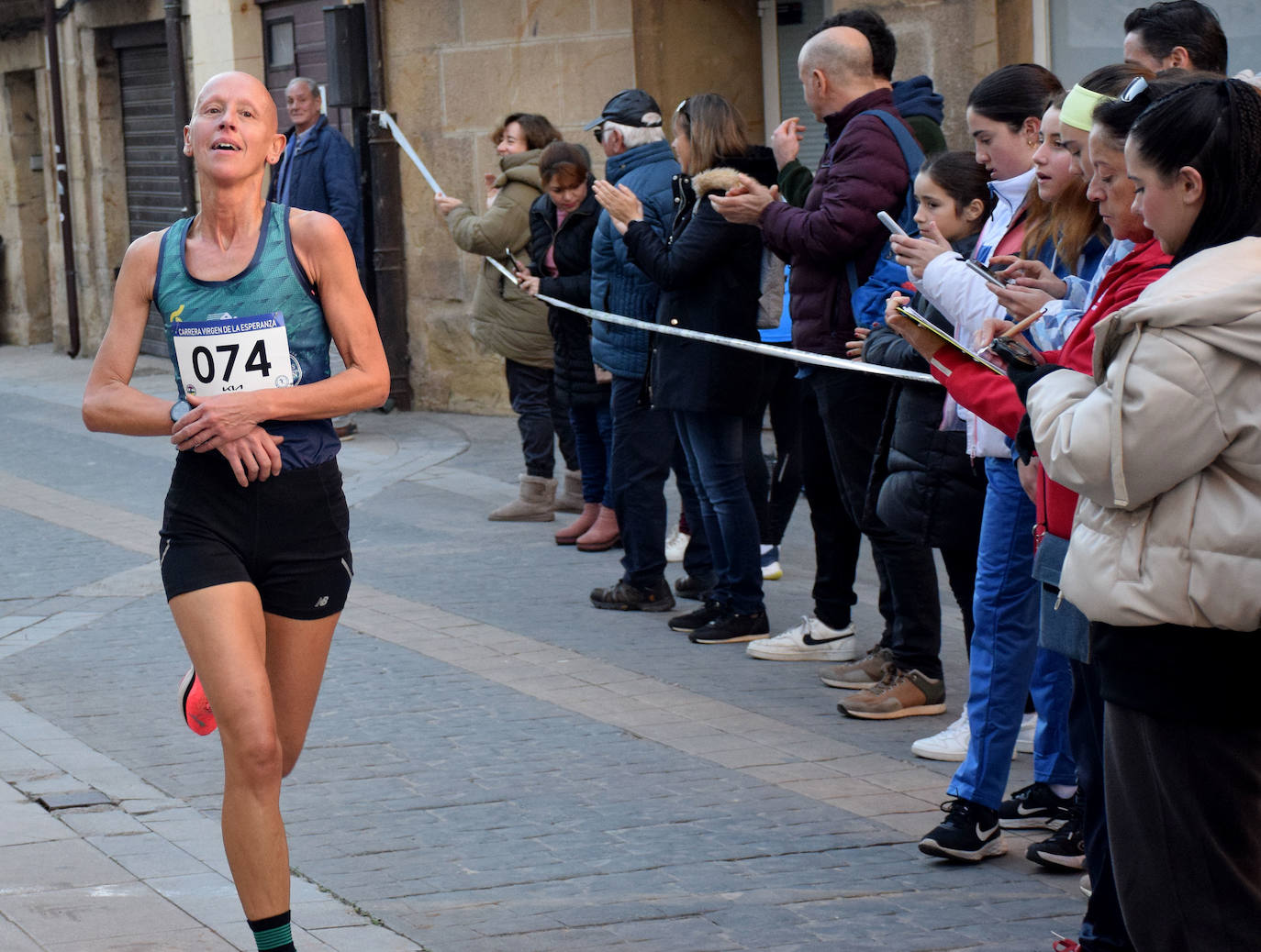 Las imágenes de la carrera popular Virgen de la Esperanza disputada en Cenicero