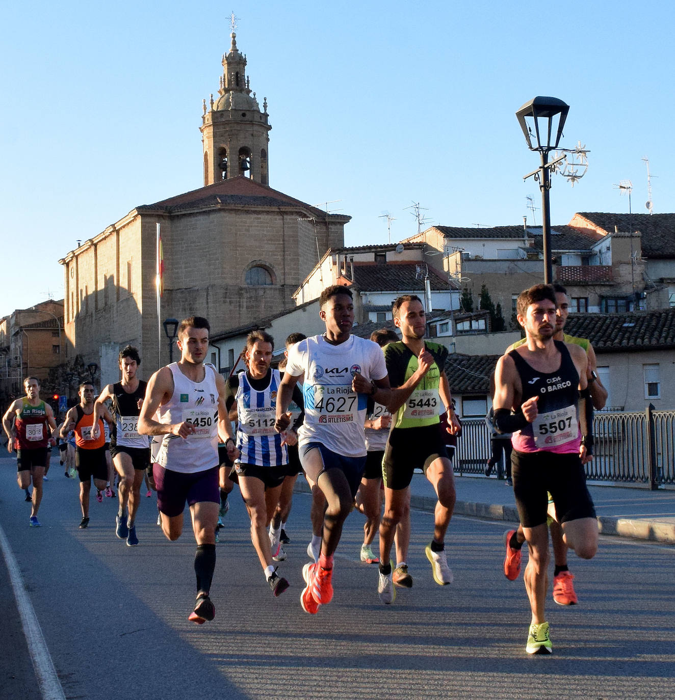 Las imágenes de la carrera popular Virgen de la Esperanza disputada en Cenicero