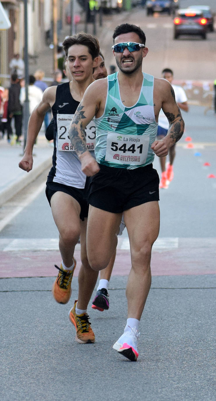 Las imágenes de la carrera popular Virgen de la Esperanza disputada en Cenicero