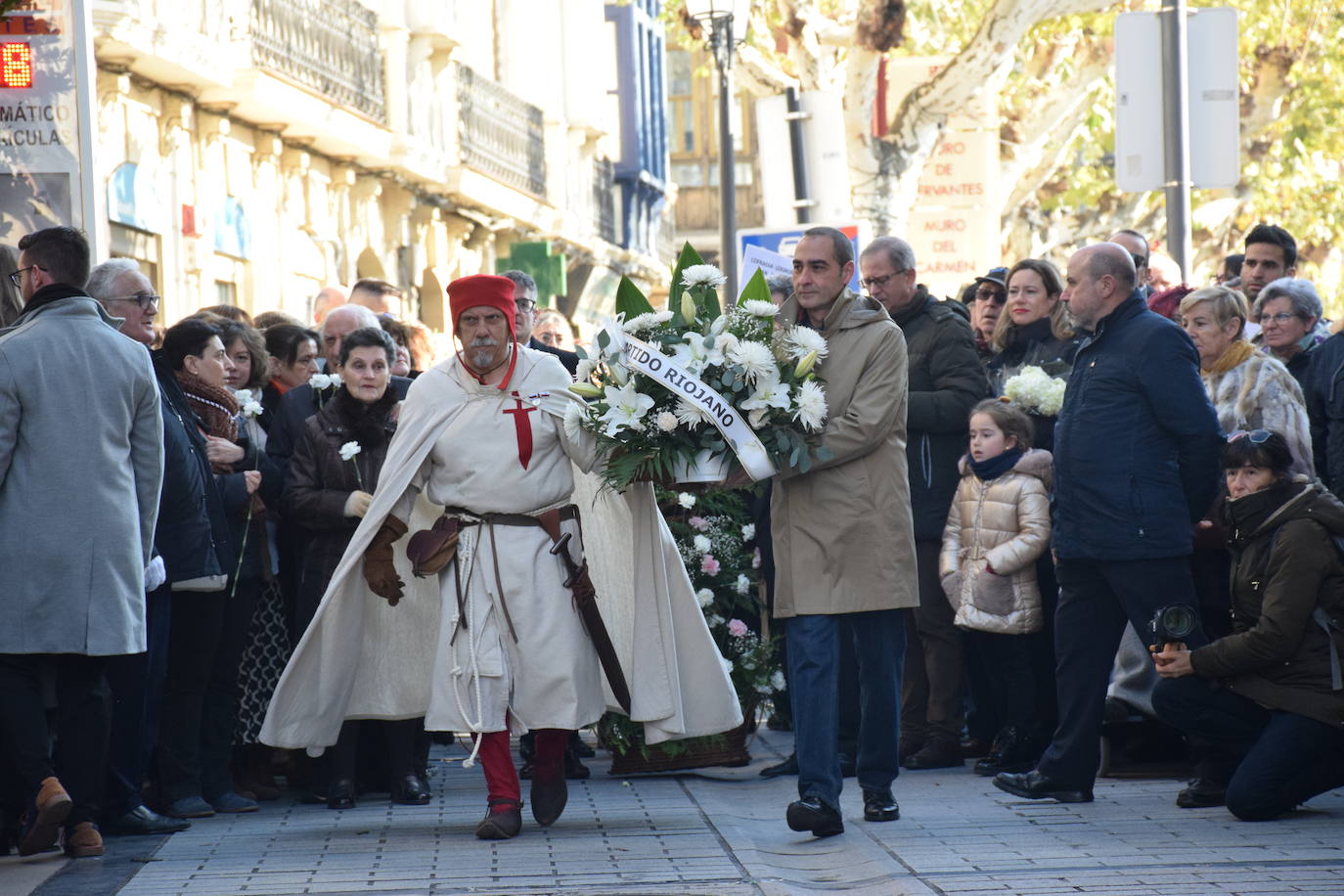 Ofrenda de flores a la Virgen de la Esperanza