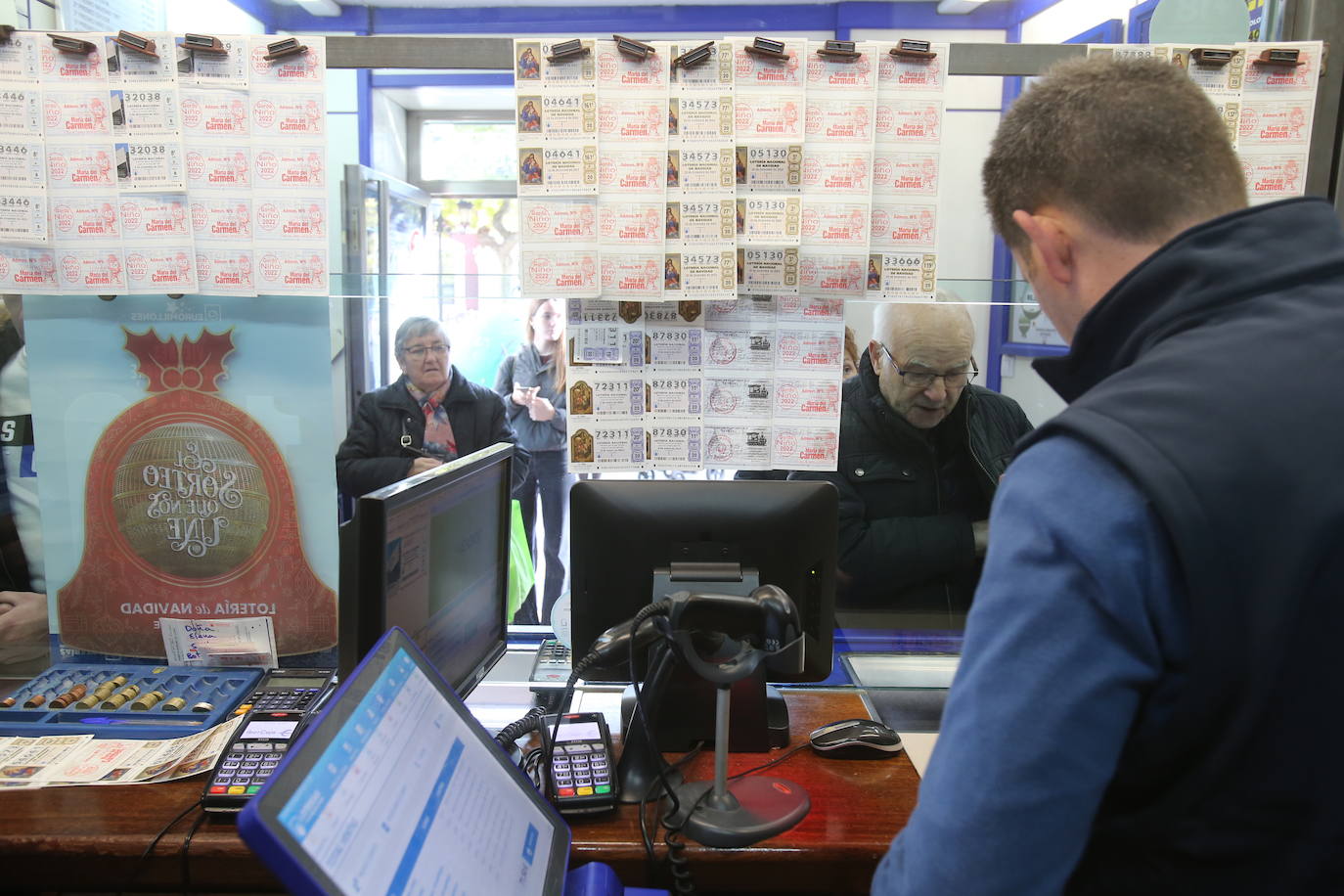 Se recomienda la compra de los décimos por las vías autorizadas.