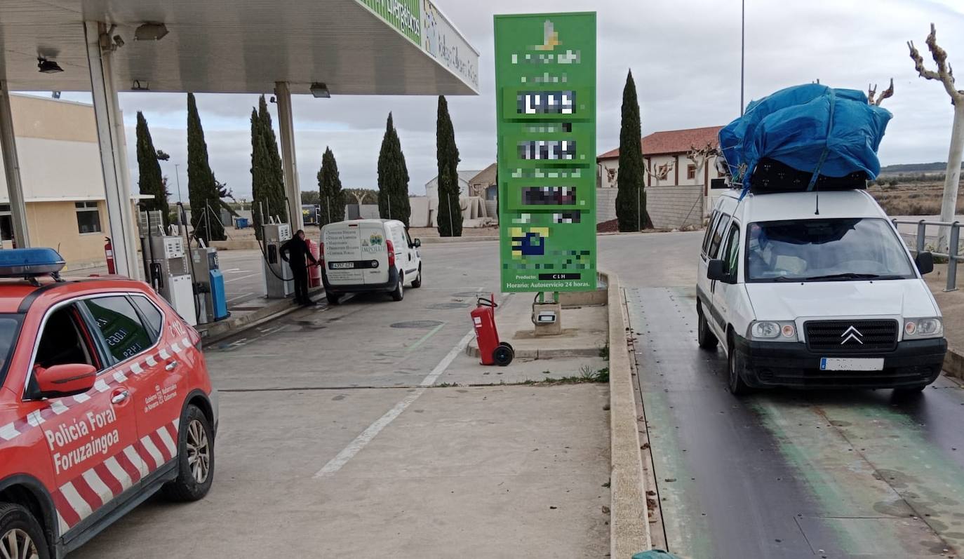 Vehículo de un calagurritano interceptado en Cintruénigo por la Policía Foral.