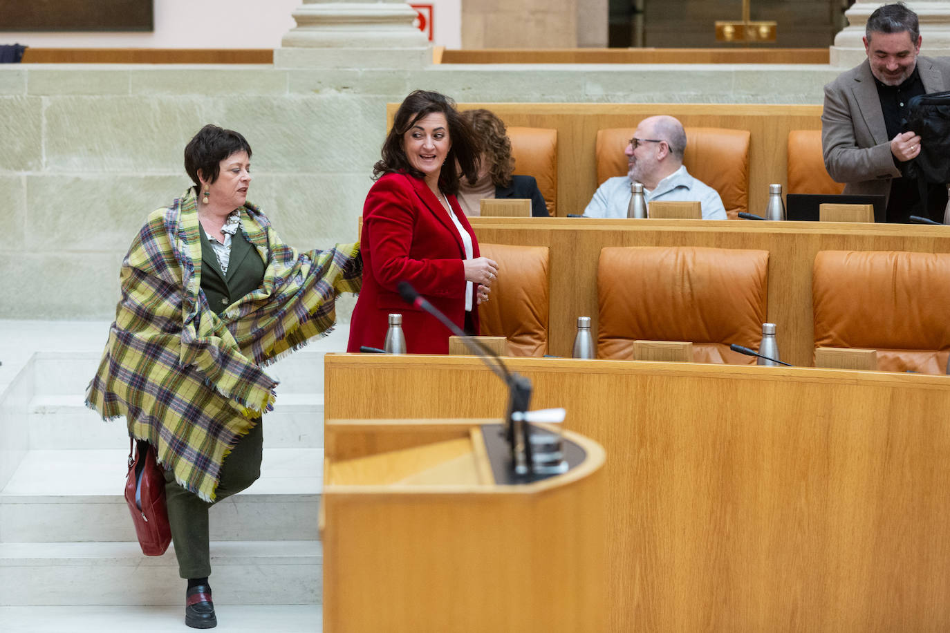 Las imágenes del Pleno del Parlamento de La Rioja