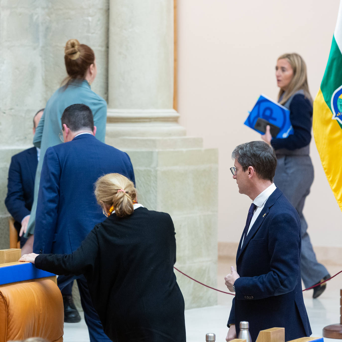 Las imágenes del Pleno del Parlamento de La Rioja