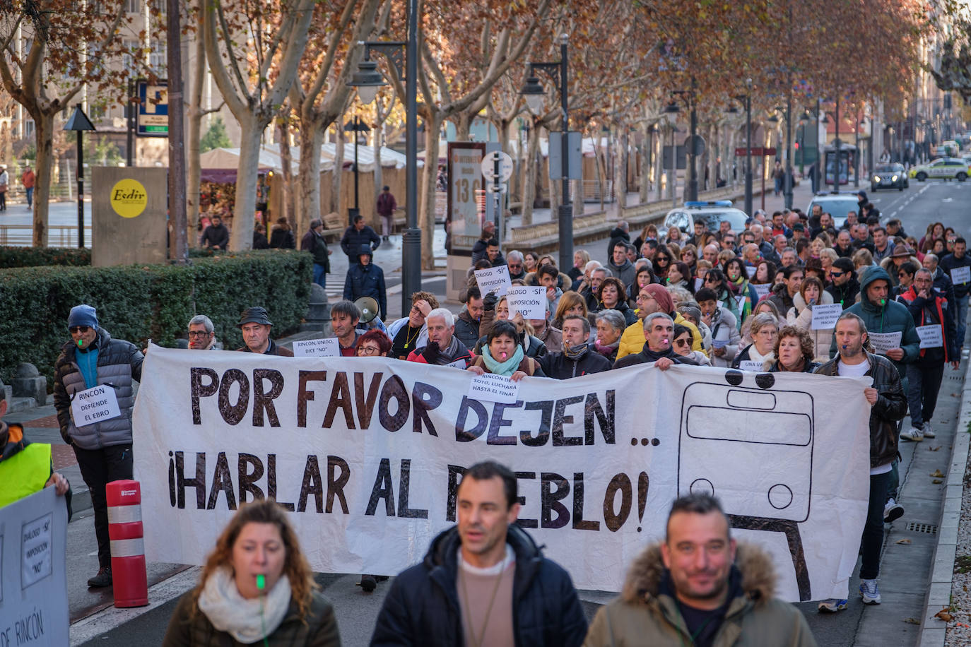 Cuatrocientos rinconeros rechazan la variante norte en El Espolón logroñés