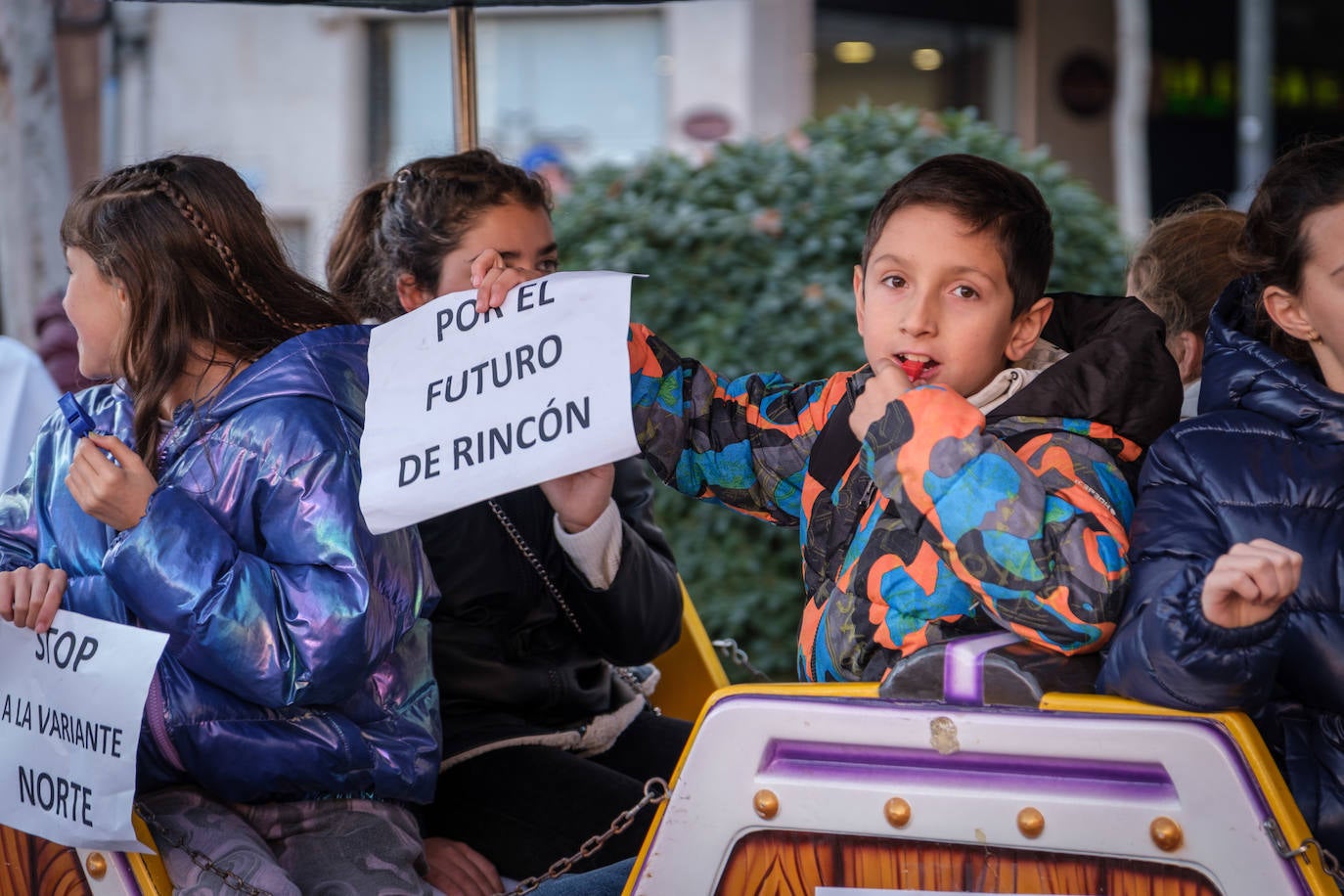 Cuatrocientos rinconeros rechazan la variante norte en El Espolón logroñés