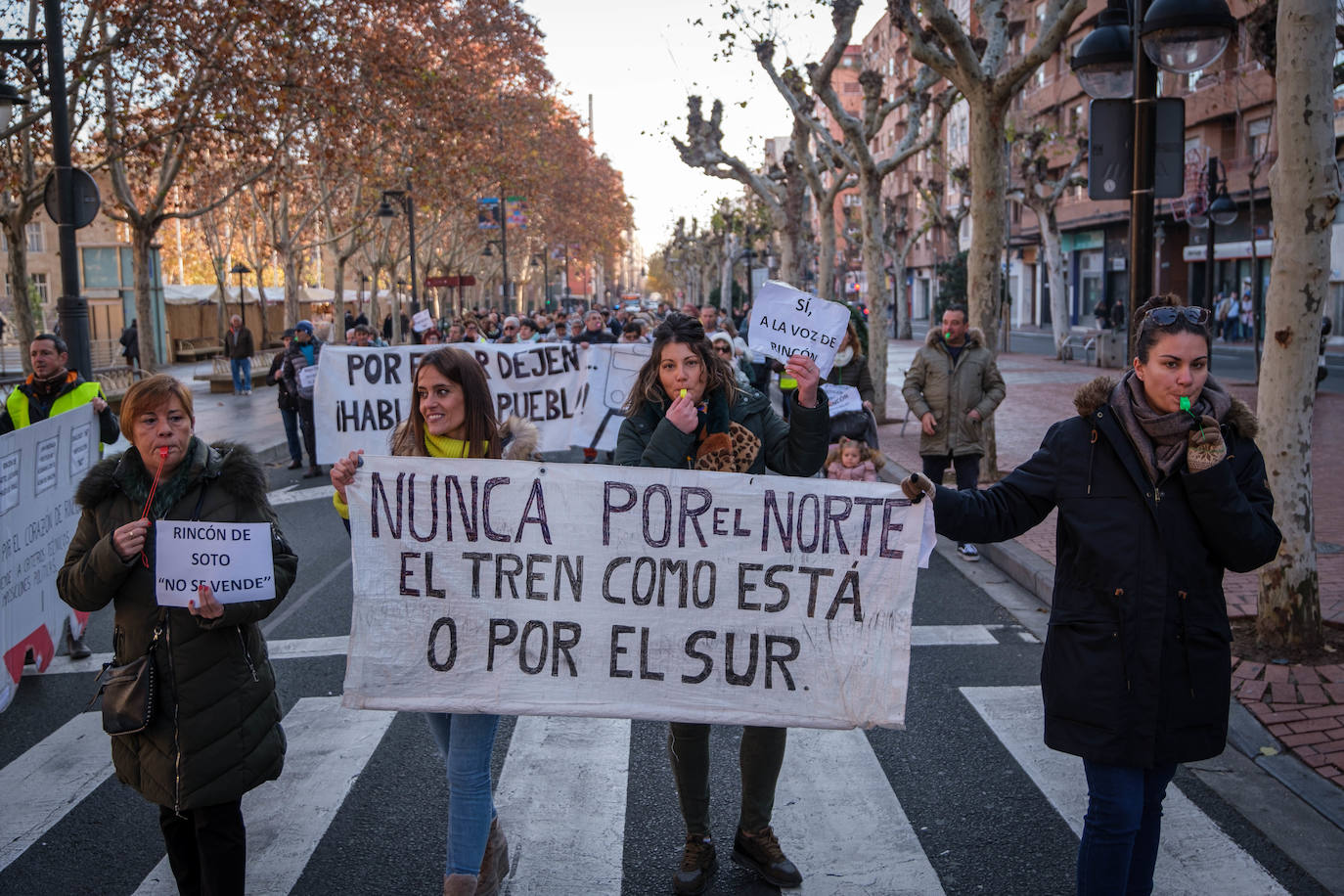 Cuatrocientos rinconeros rechazan la variante norte en El Espolón logroñés