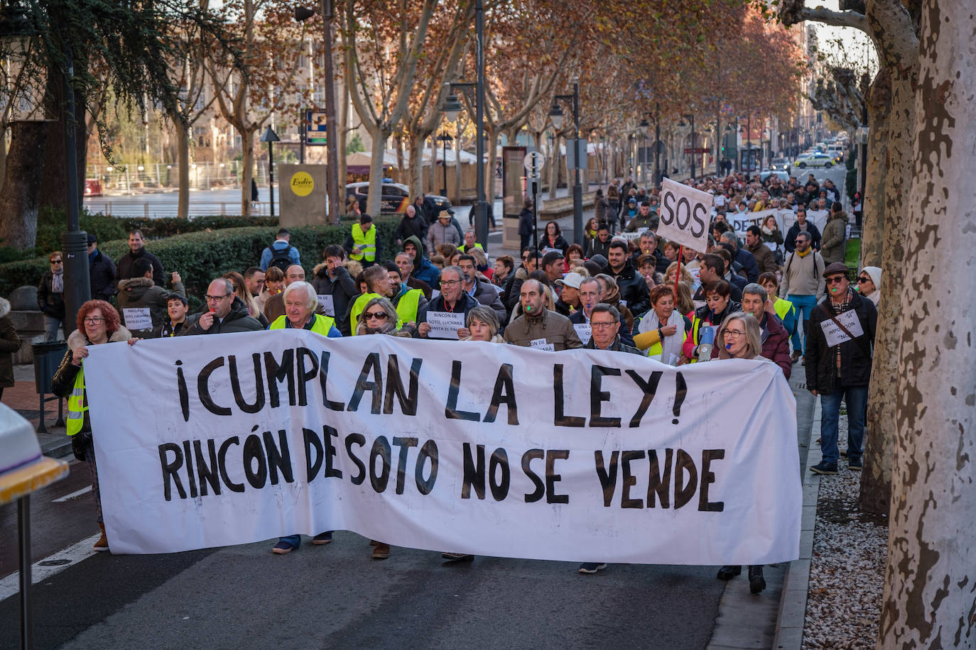 Cuatrocientos rinconeros rechazan la variante norte en El Espolón logroñés