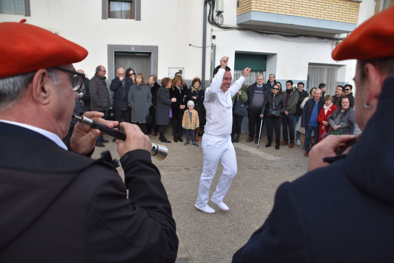 Fotos: Baile de &#039;los brindis&#039; en Grávalos