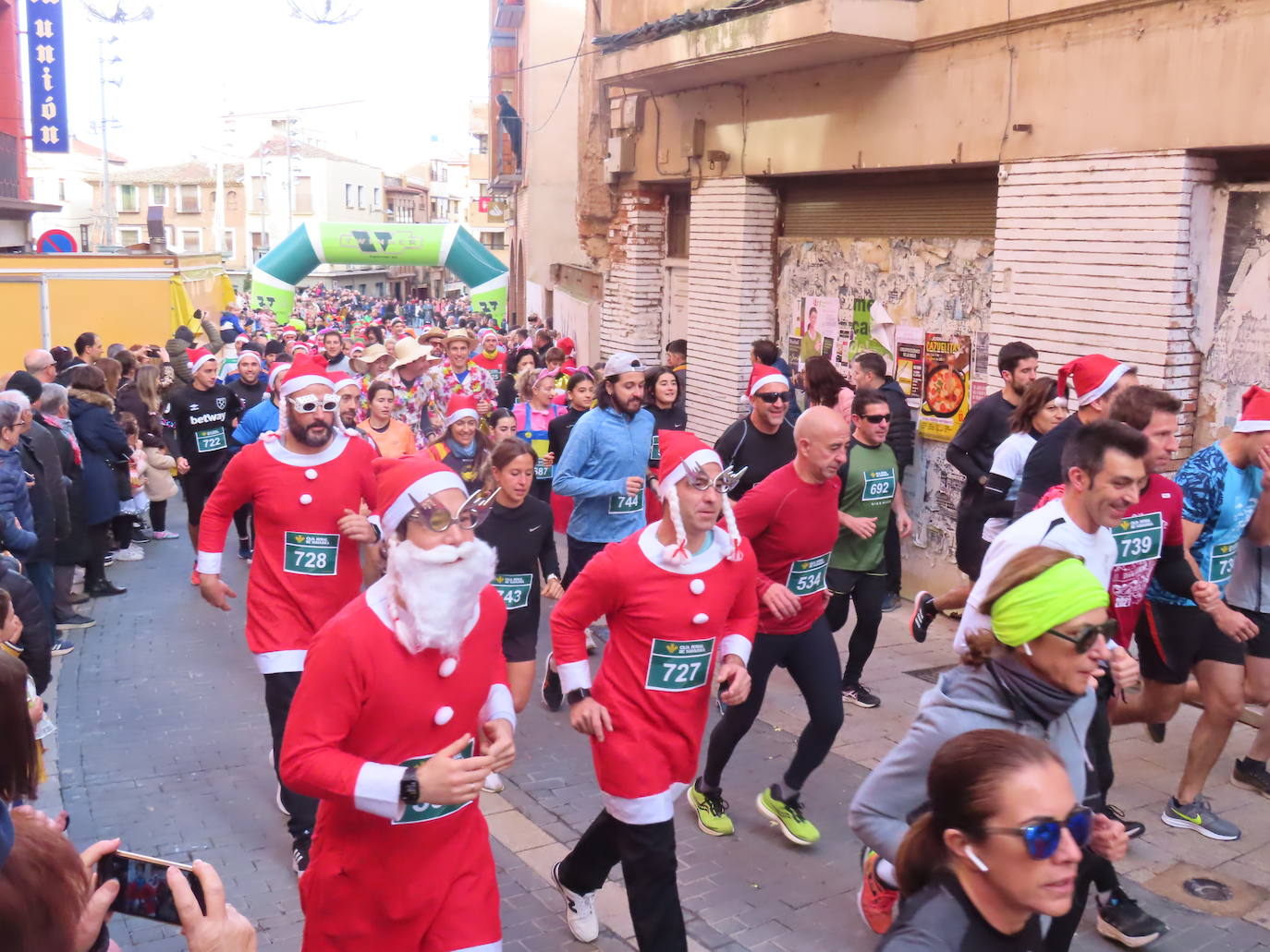 Fotos: Todas las fotos de la San Silvestre alfareña