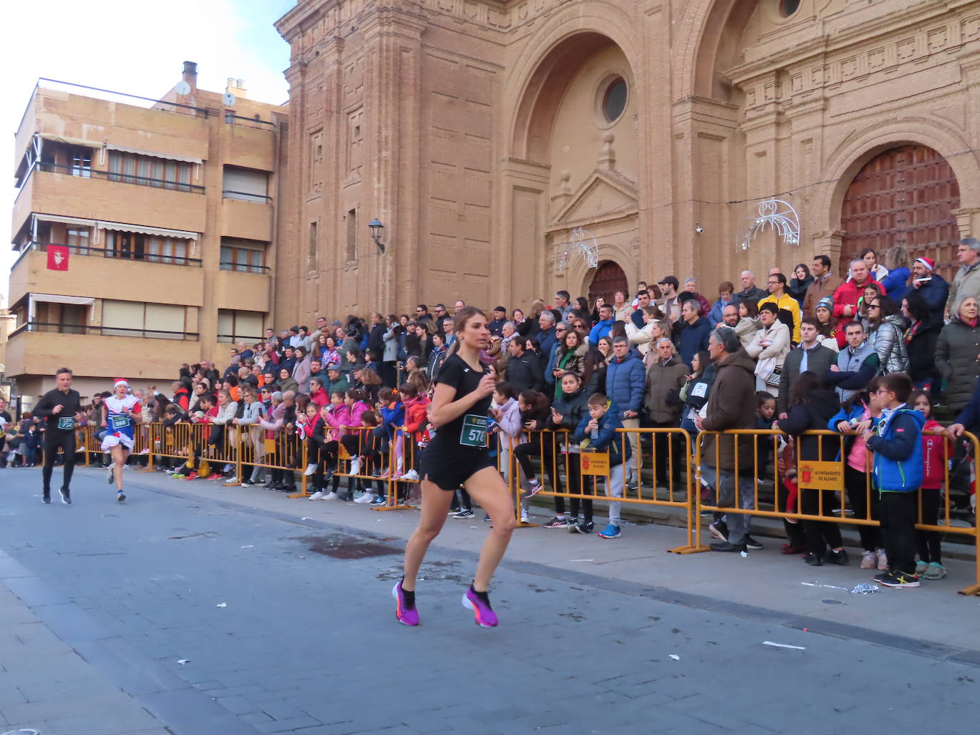 Fotos: Todas las fotos de la San Silvestre alfareña