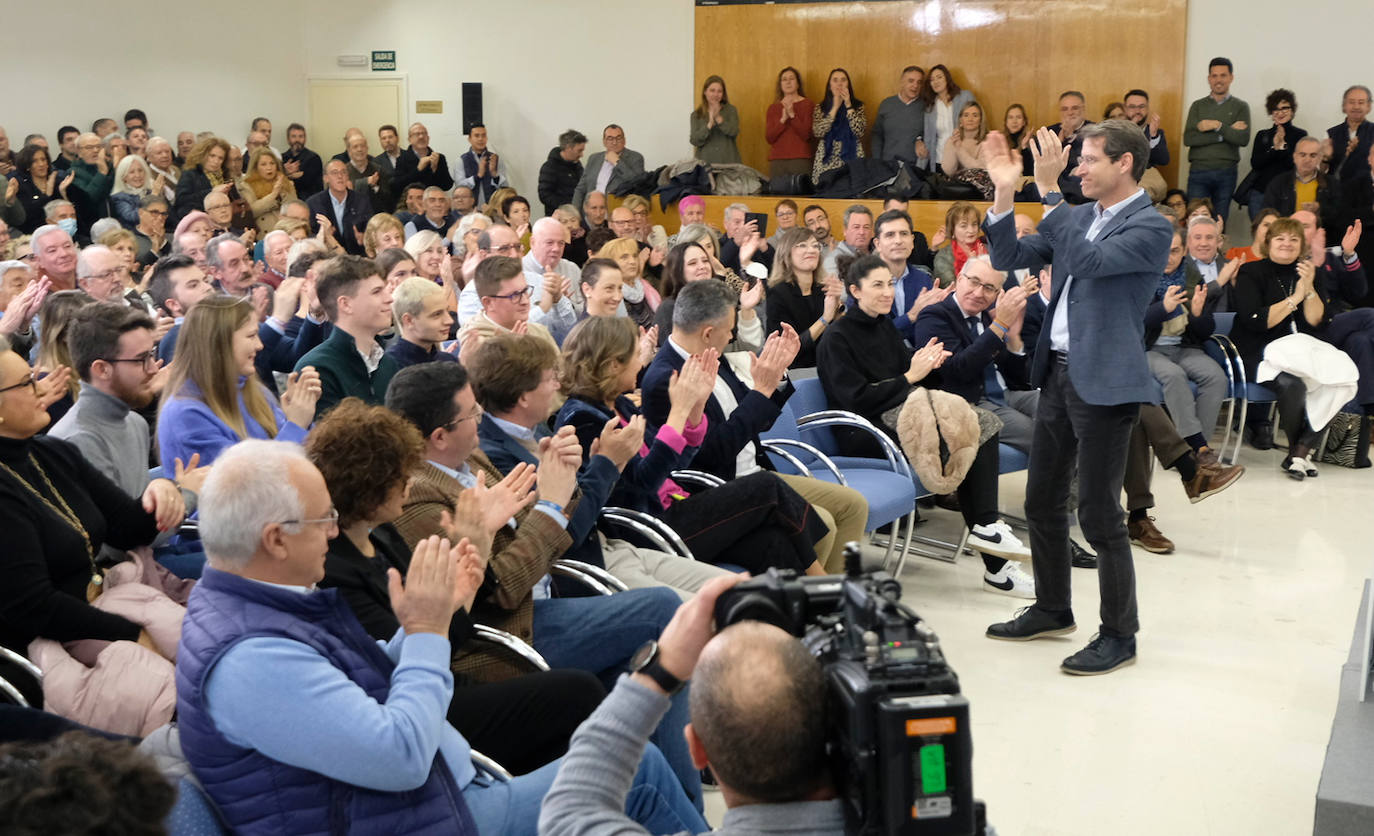 Fotos: Almeida y Gamarra acompañan a Conrado Escobar en su presentación como candidato a la Alcaldía de Logroño