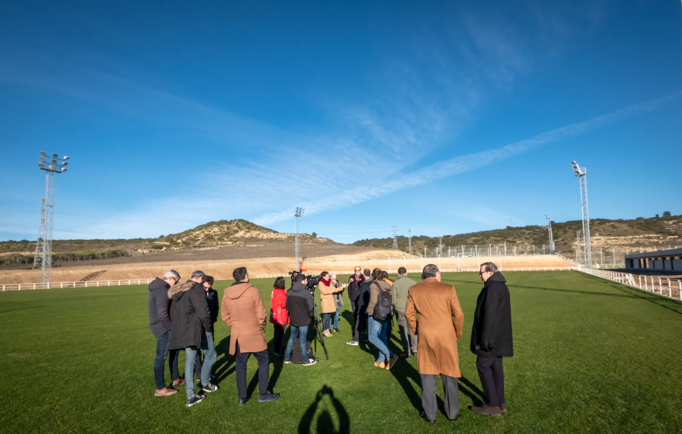 Fotos: Félix Revuelta visita las obras de la ciudad deportiva