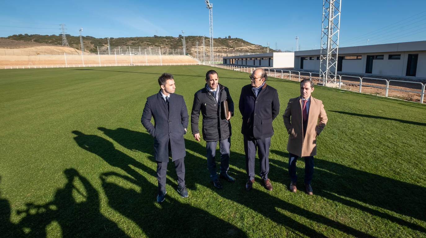 Fotos: Félix Revuelta visita las obras de la ciudad deportiva