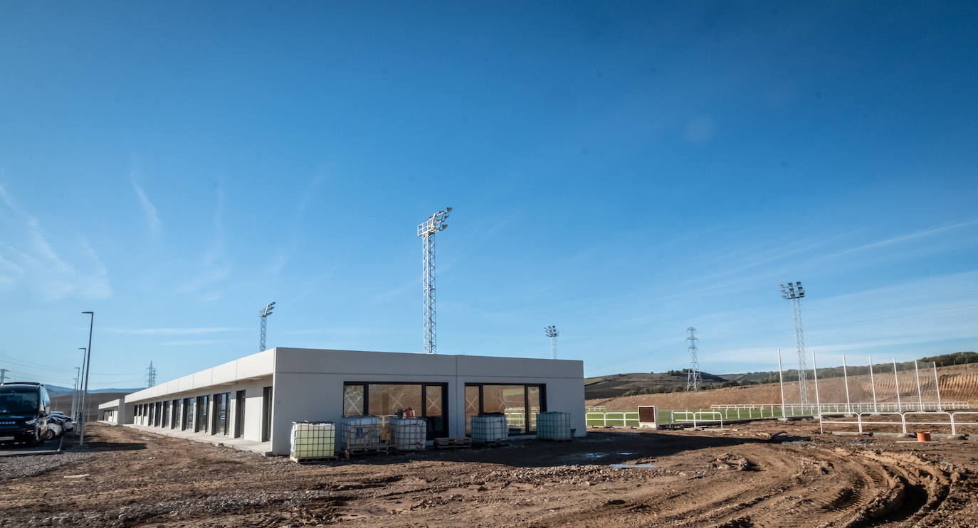 Fotos: Félix Revuelta visita las obras de la ciudad deportiva