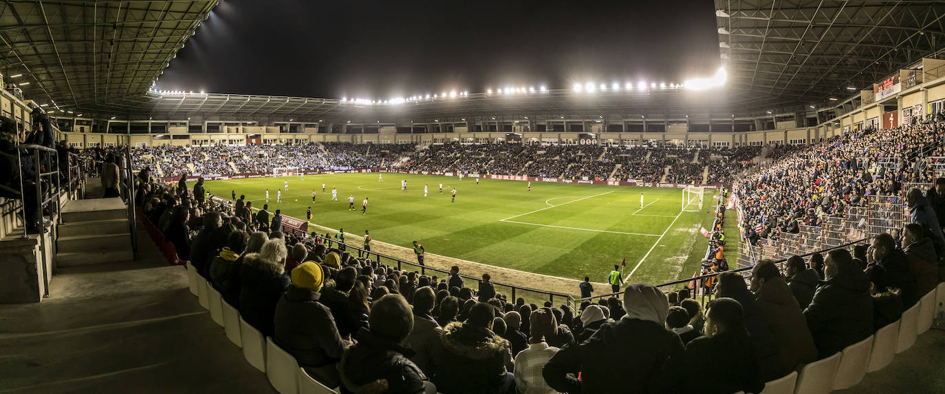 Fotos: El partido de Copa en Las Gaunas se vivió con emoción