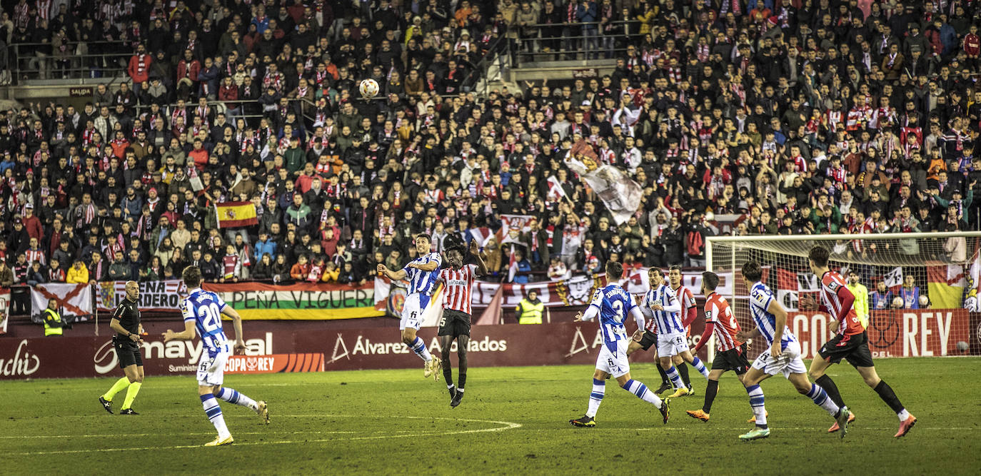 Fotos: El partido de Copa en Las Gaunas se vivió con emoción