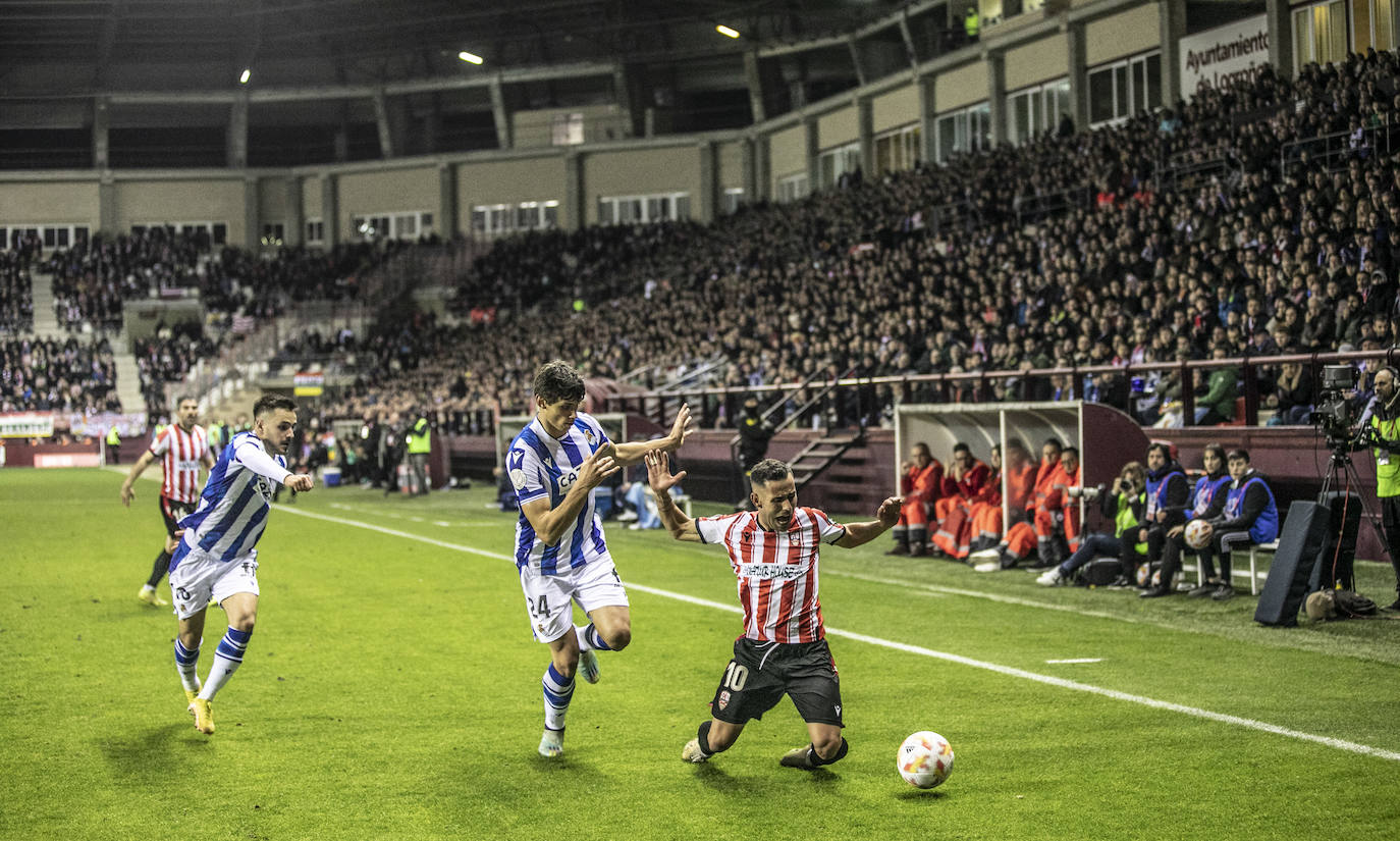 Fotos: El partido de Copa en Las Gaunas se vivió con emoción