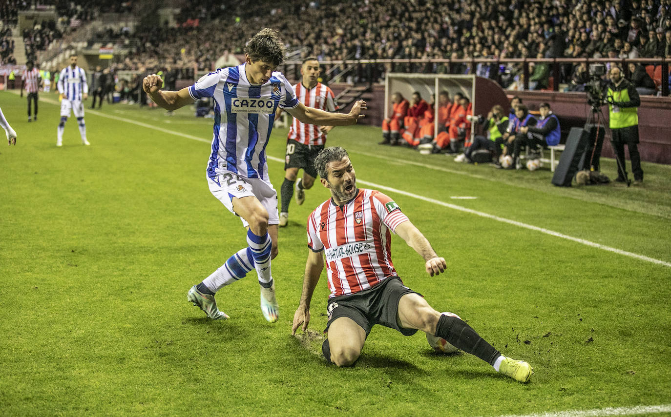 Fotos: El partido de Copa en Las Gaunas se vivió con emoción