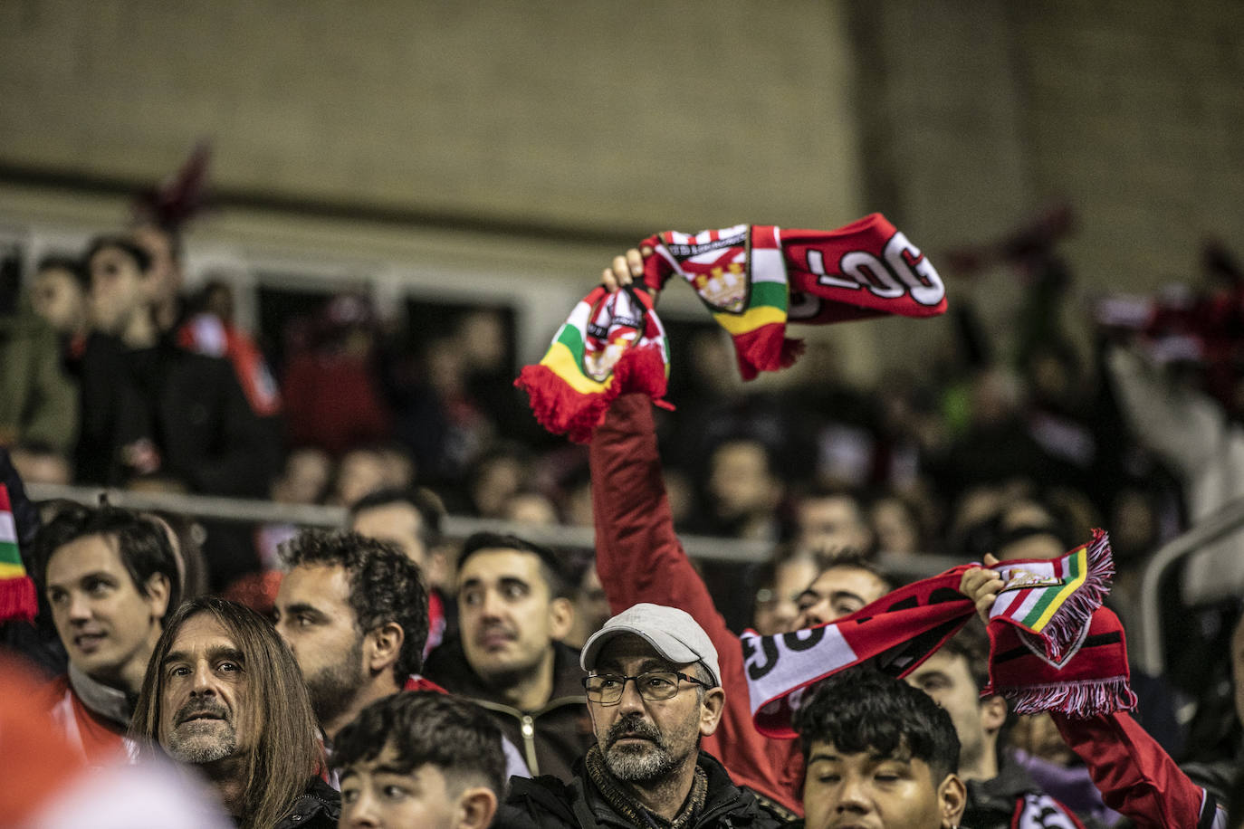 Fotos: El partido de Copa en Las Gaunas se vivió con emoción