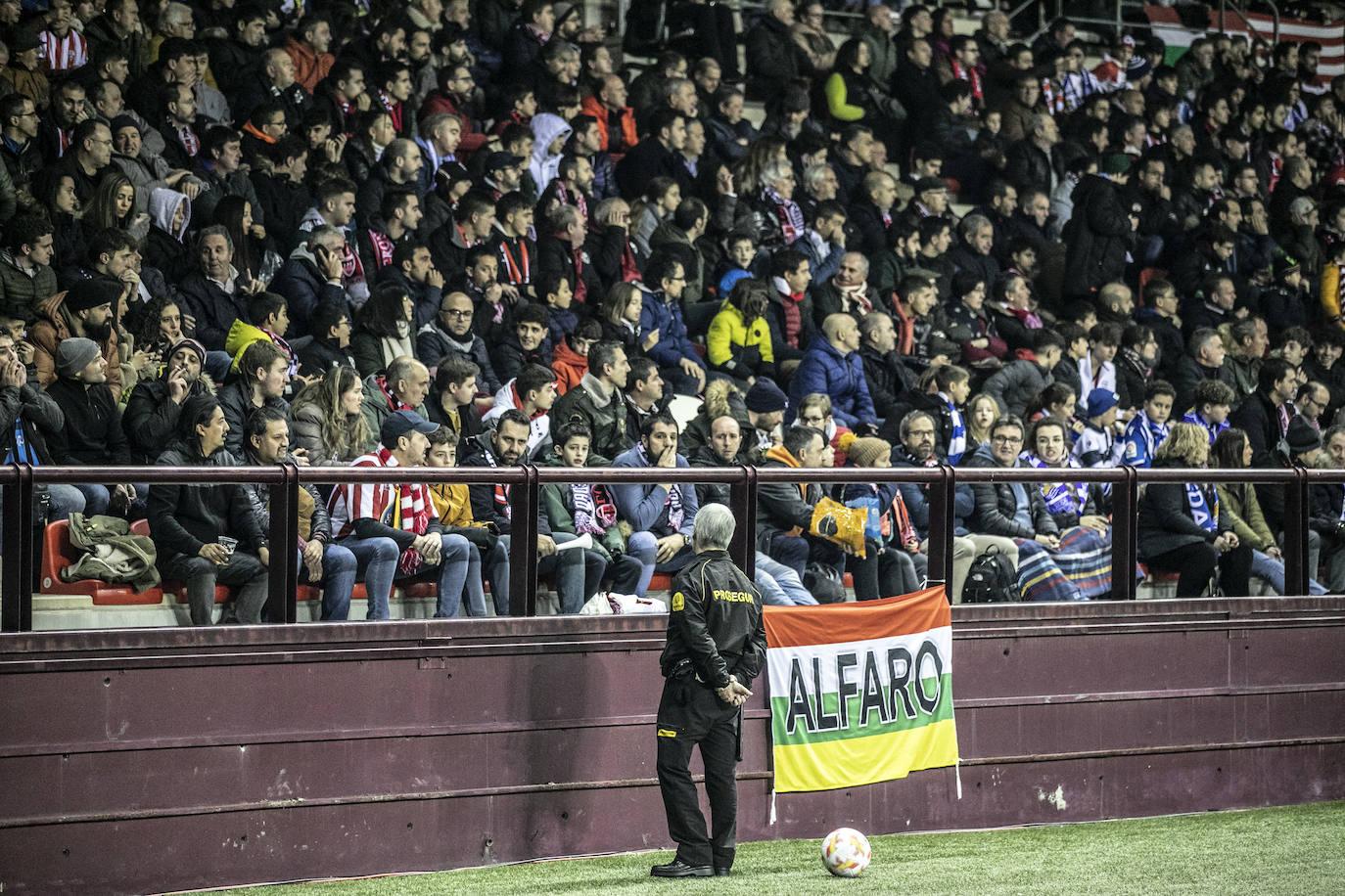 Fotos: El partido de Copa en Las Gaunas se vivió con emoción