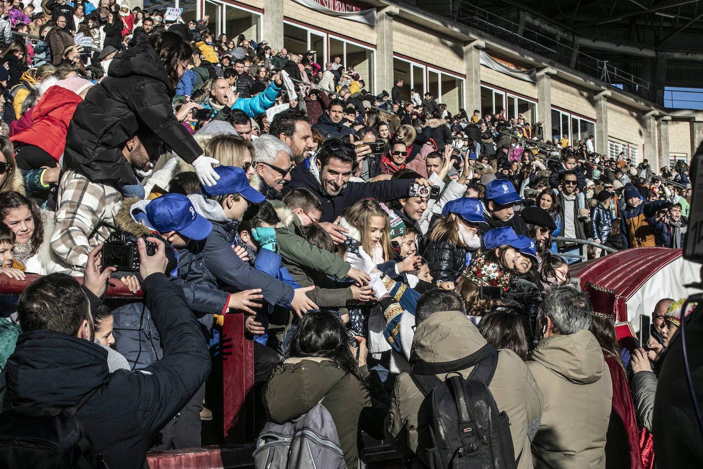 Fotos: Los Reyes Magos llegan a Logroño