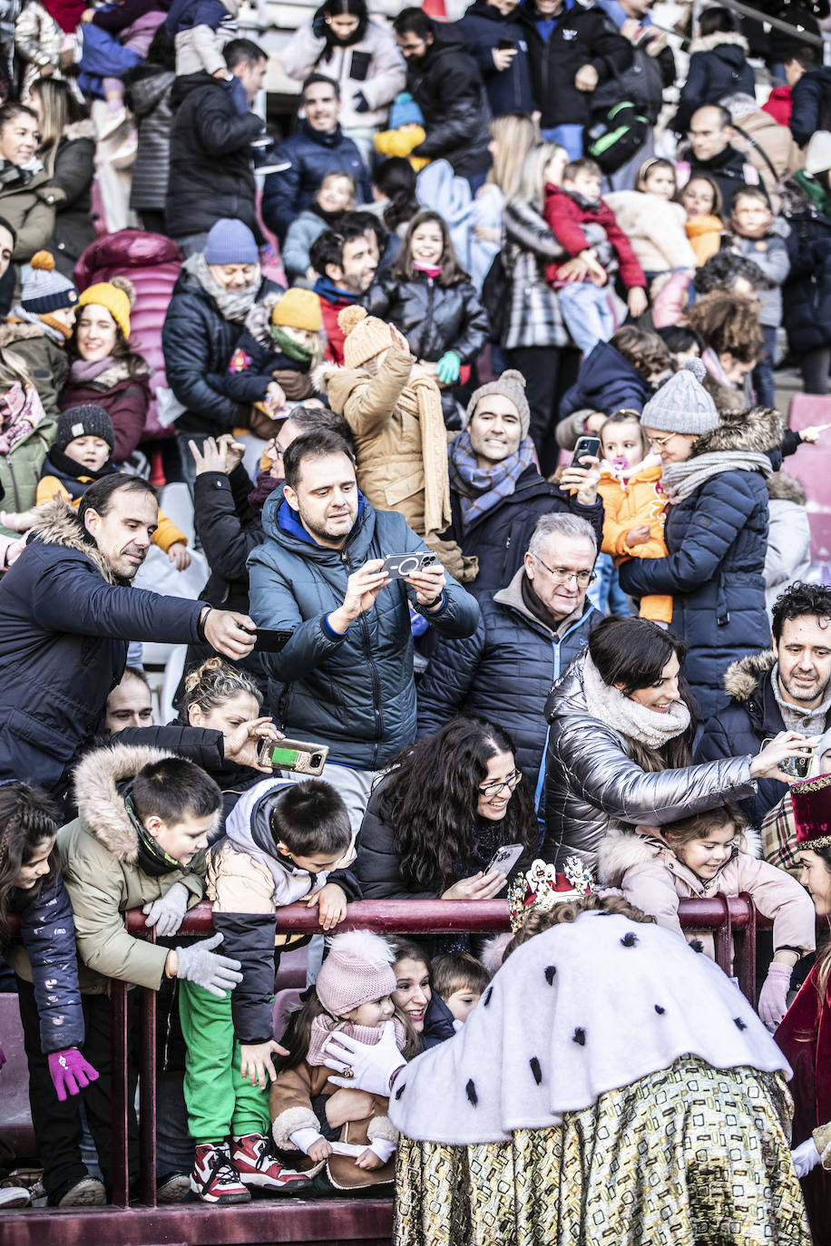 Fotos: Los Reyes Magos llegan a Logroño