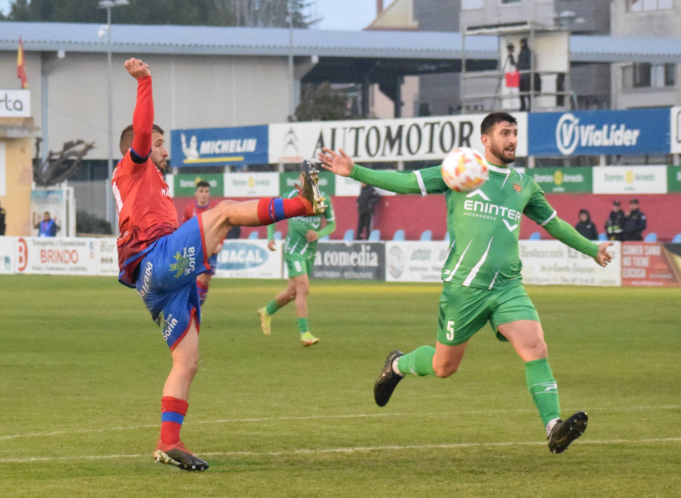 Fotos: Las imágenes del partido entre el CD Calahorra y el Cornellá