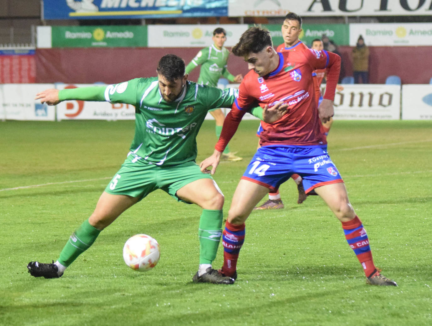 Fotos: Las imágenes del partido entre el CD Calahorra y el Cornellá
