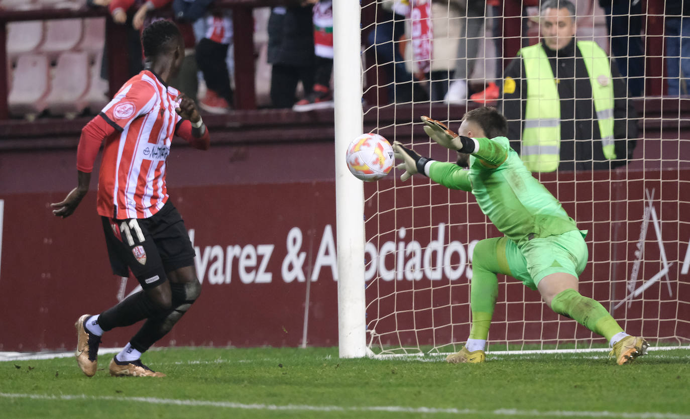 Fotos: Las imágenes del UDL-Barcelona B