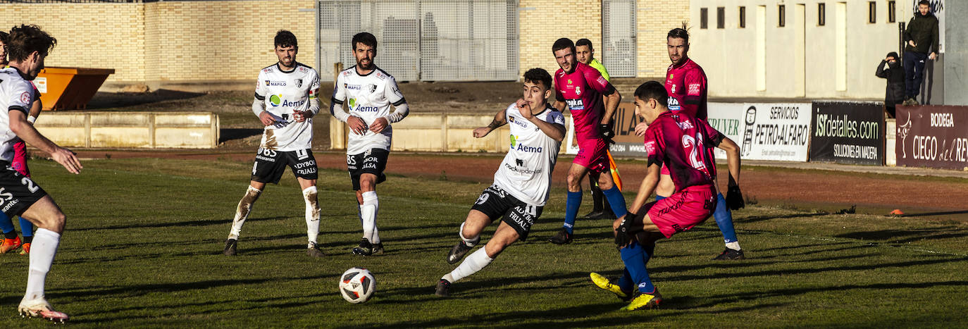 Fotos: El derbi de Segunda Federación: Alfaro-Arnedo