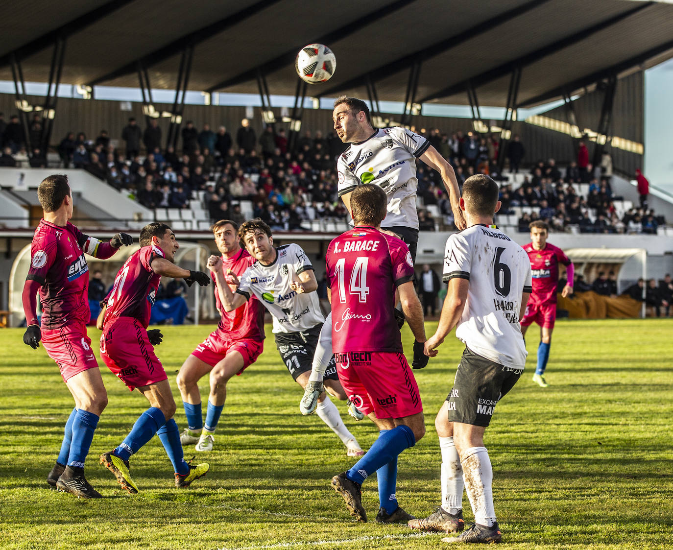 Fotos: El derbi de Segunda Federación: Alfaro-Arnedo