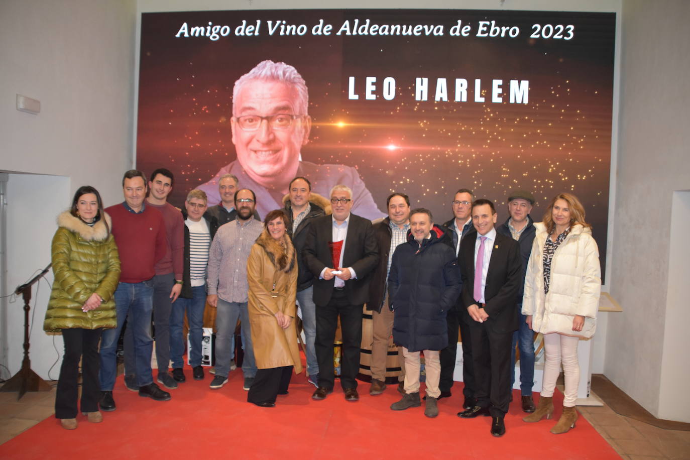 Fotos: La simpatía de Leo Harlem tras el acto para nombrarle Amigo del Vino de Aldeanueva