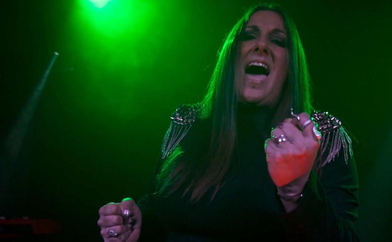 Itziar, cantante de Víbora. 