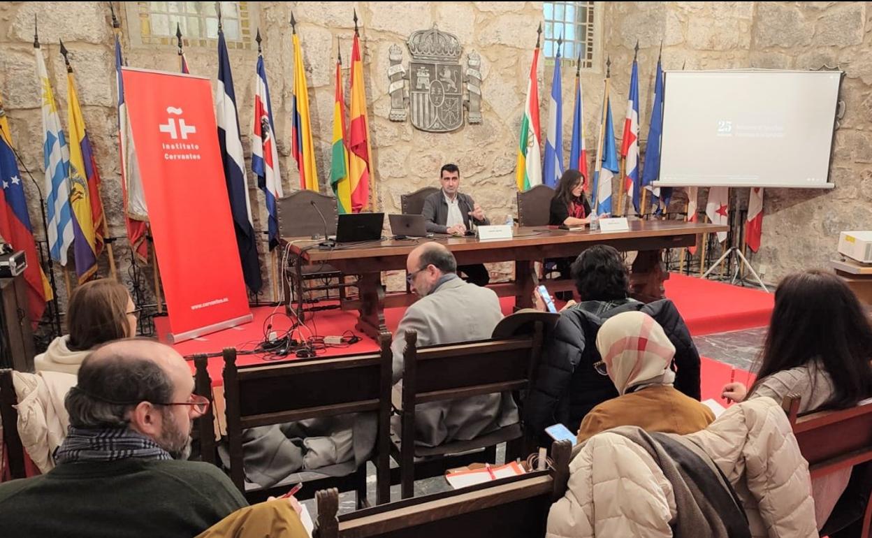 Ignacio García, director de Voces de la Lengua, ayer en las Jornadas del Instituto Cervantes en el Monasterio de San Millán de Yuso. 