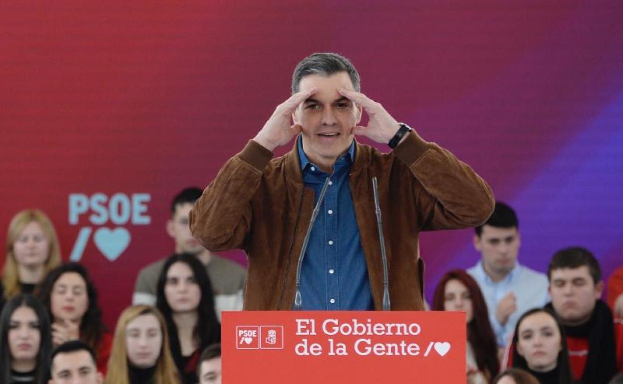 Pedro Sánchez, durante el mítin en Valladolid. 