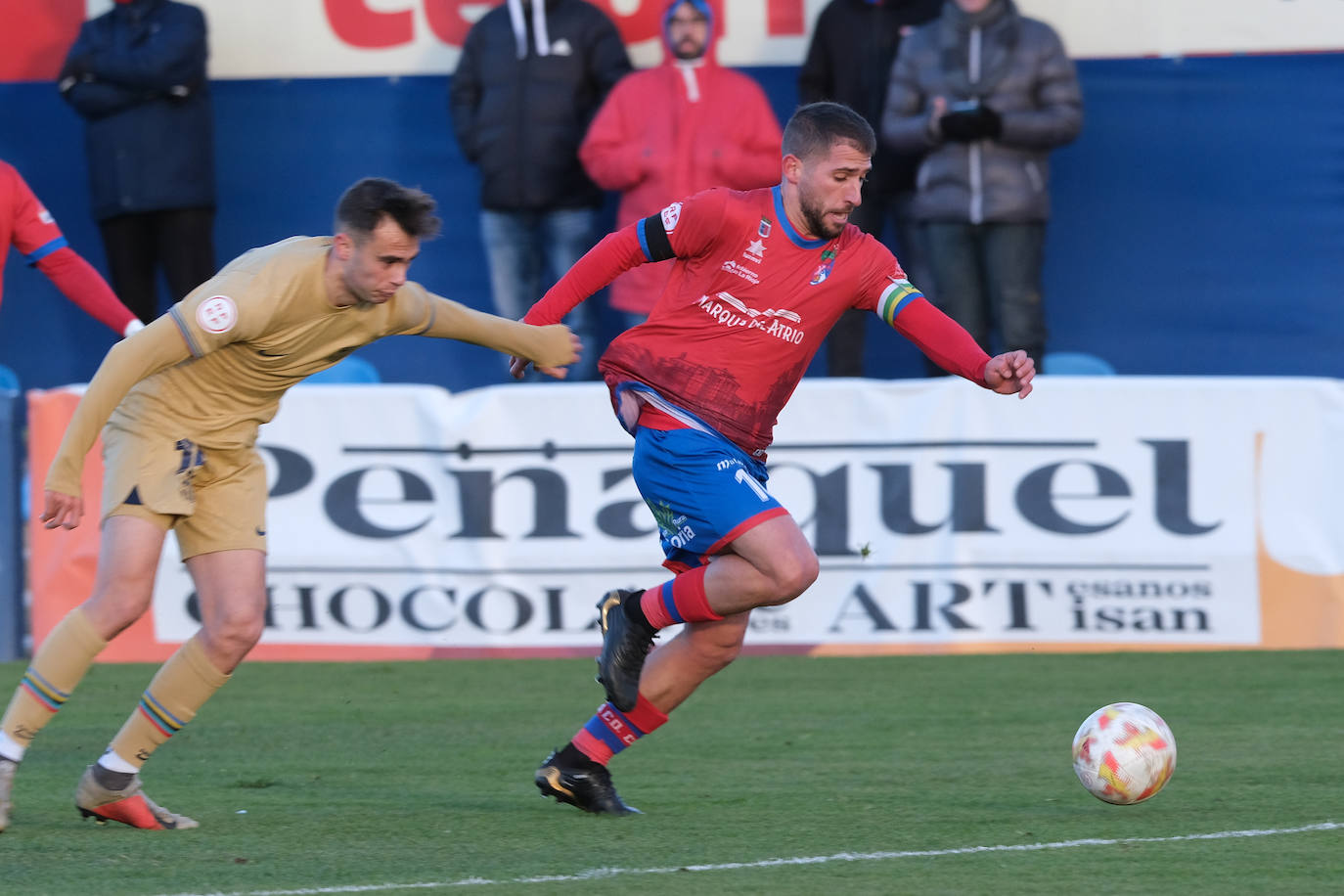 Fotos: El Calahorra cae ante el Barcelona B