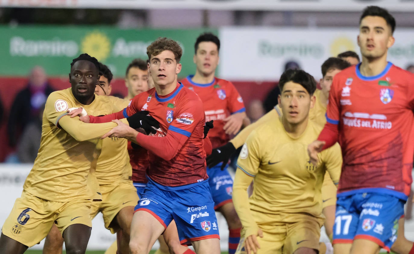 Fotos: El Calahorra cae ante el Barcelona B
