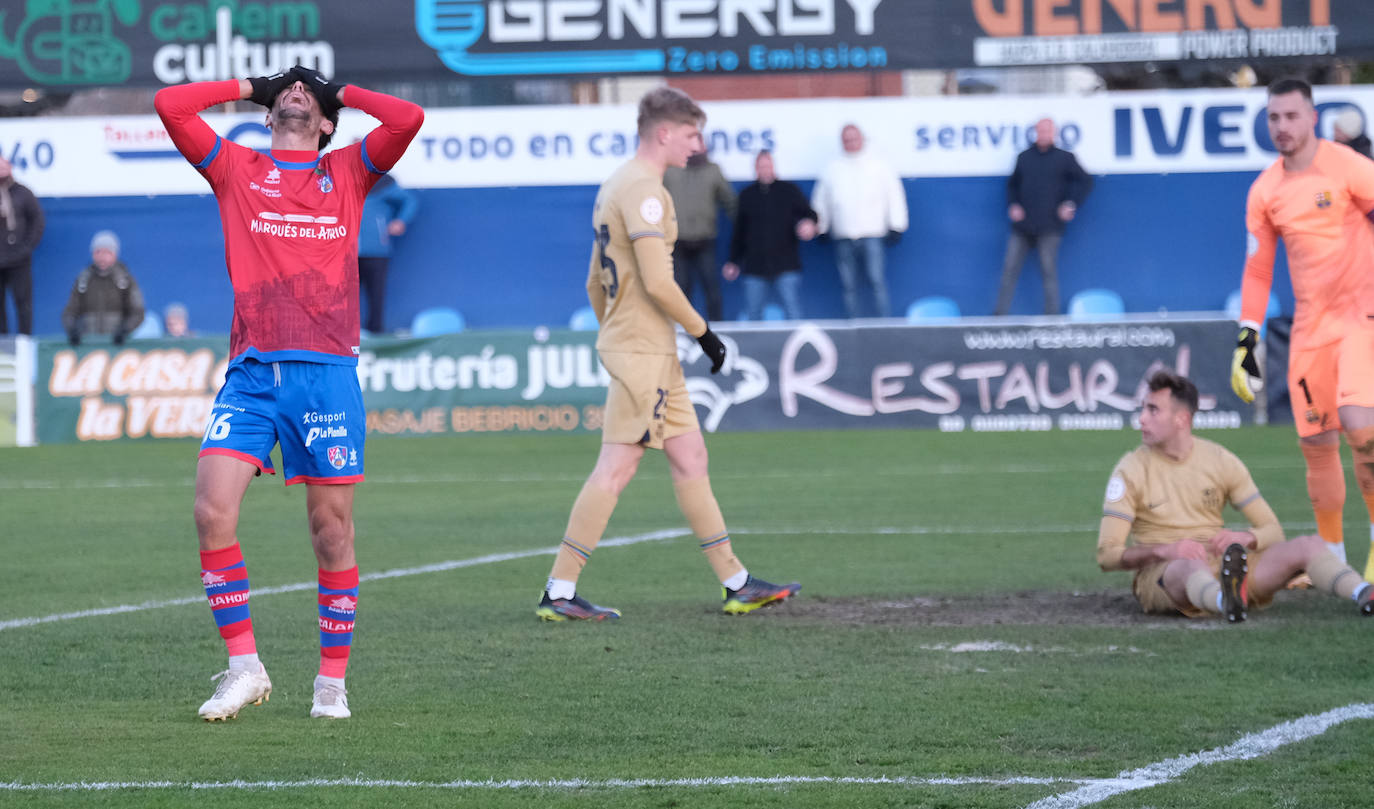 Fotos: El Calahorra cae ante el Barcelona B