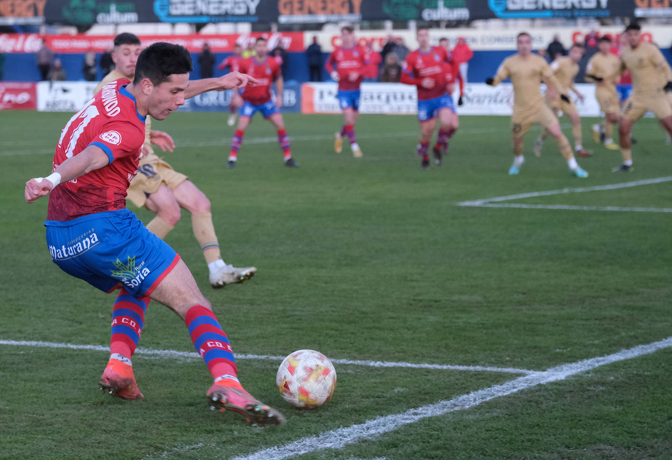 Fotos: El Calahorra cae ante el Barcelona B