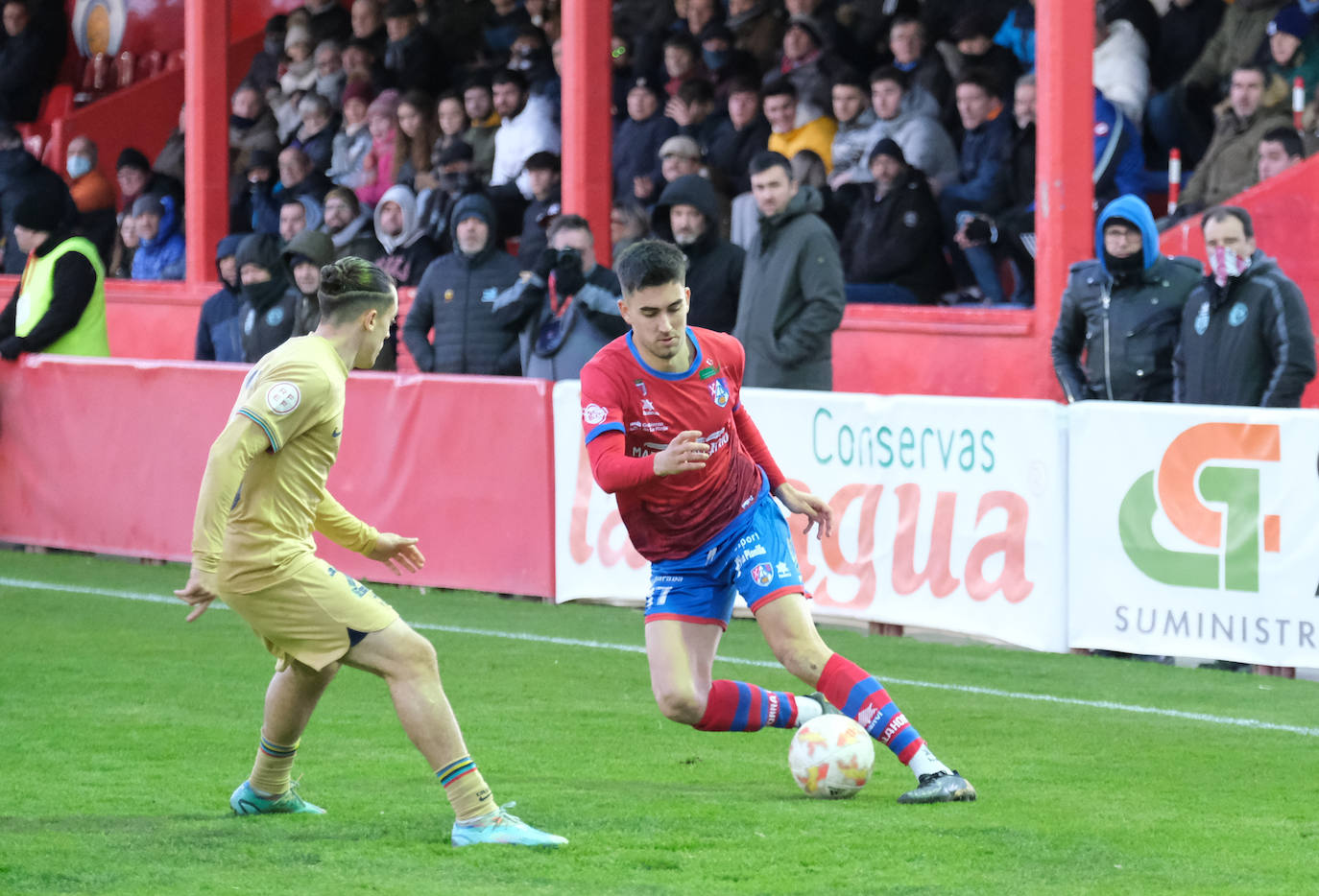 Fotos: El Calahorra cae ante el Barcelona B