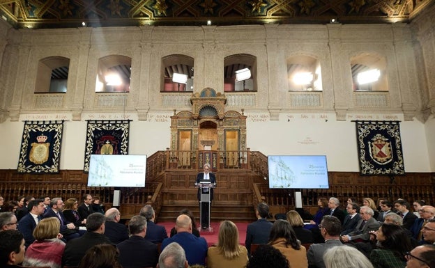 Acto de presentación del programa del 25 aniversario en en Paraninfo alcalaíno 