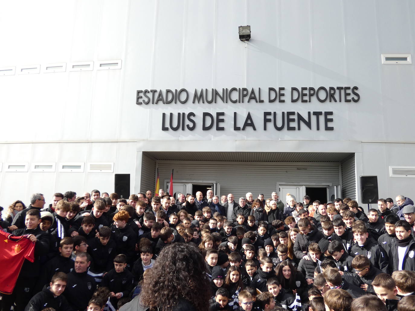 Fotos: Haro rinde un especial homenaje a su jarrero ilustre, otorgándole su nombre al campo municipal