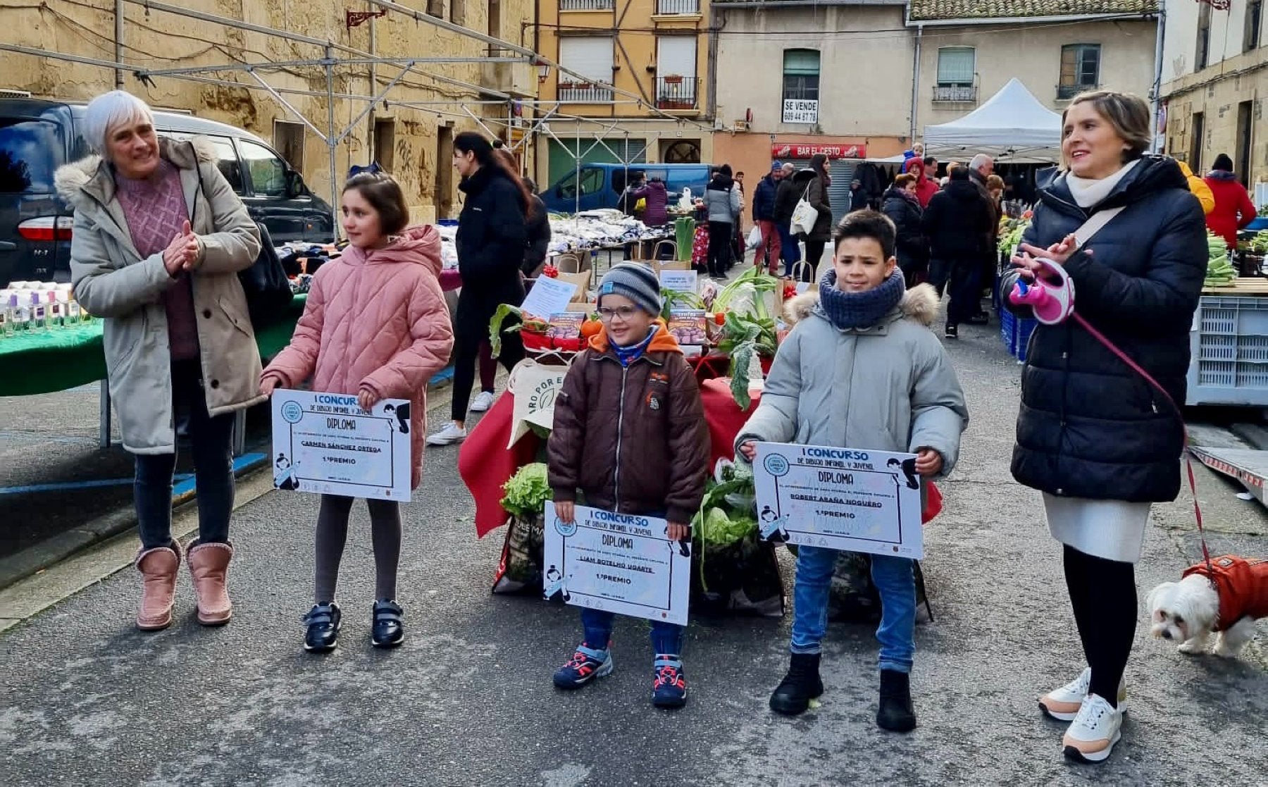 Los niños premiados. 