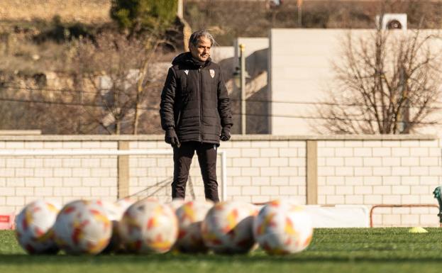 Natxo González, durante un entrenamiento de la UD Logroñés. 