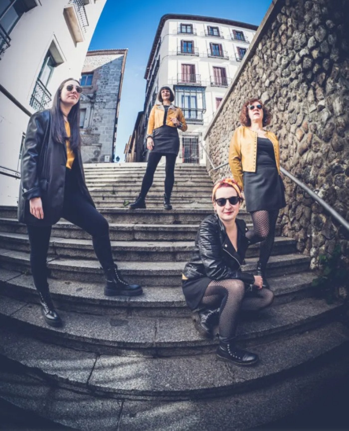 Componentes de MalaBrava. 