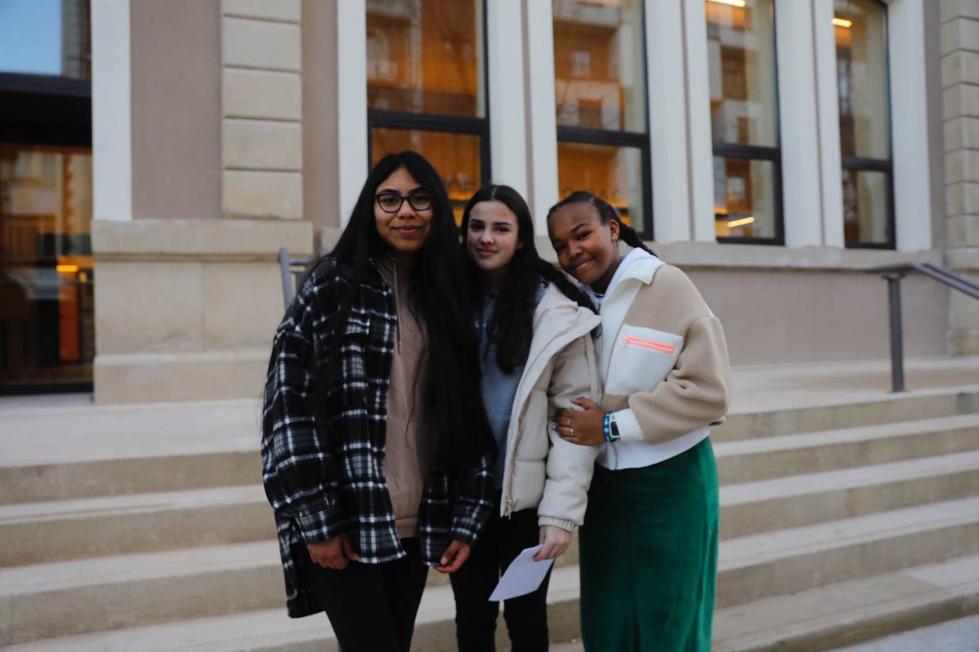 Fotos: El Sagasta recobra la vida: estudiantes y docentes estrenan el nuevo instituto